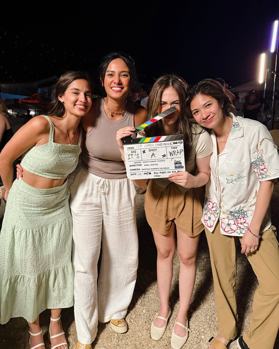 camillenaredo's tweet image. something about dreams and blunts and rotations yall know what i mean

📸 @superjanella /IG