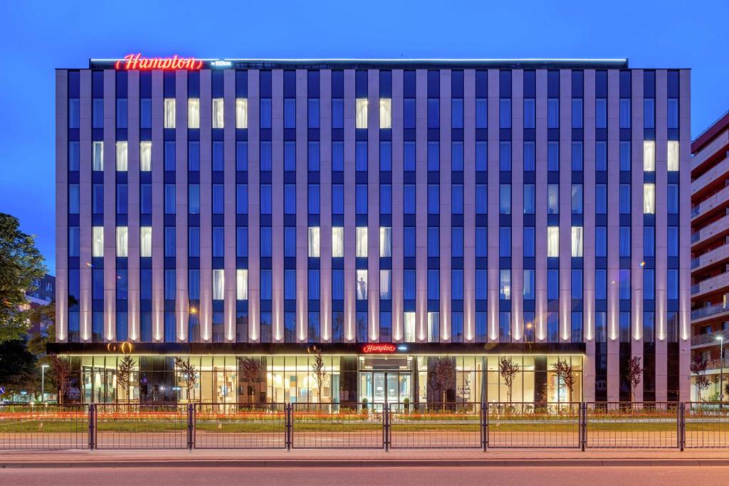 Bootcamp &amp; accommodation in one spot? It’s now possible thanks to our collab with Hampton by Hilton Warsaw Mokotów!

✅ 100m² training room
✅ On-site hotel rooms
✅ 24/7 access
✅ Gym
✅ 5 mins from Chopin Airport

DM us for details or to book!