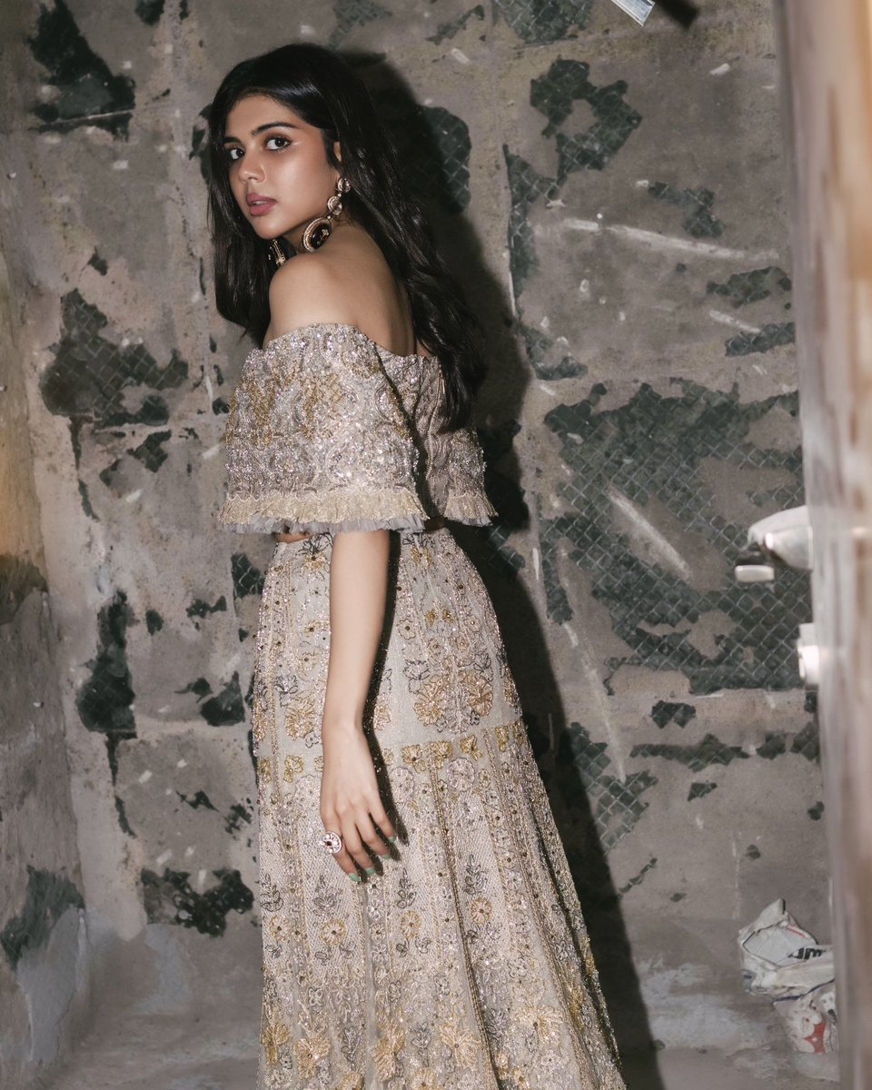 TheRoute (@theroute) on Twitter photo Caught between sunshine and stardust, that’s where <a href="/kalyanipriyan/">Kalyani Priyadarshan</a> lives✨🤍
#TheRouteTalent #KalyaniPriyadarshan Caught between sunshine and stardust, that’s where <a href="/kalyanipriyan/">Kalyani Priyadarshan</a> lives✨🤍
#TheRouteTalent #KalyaniPriyadarshan