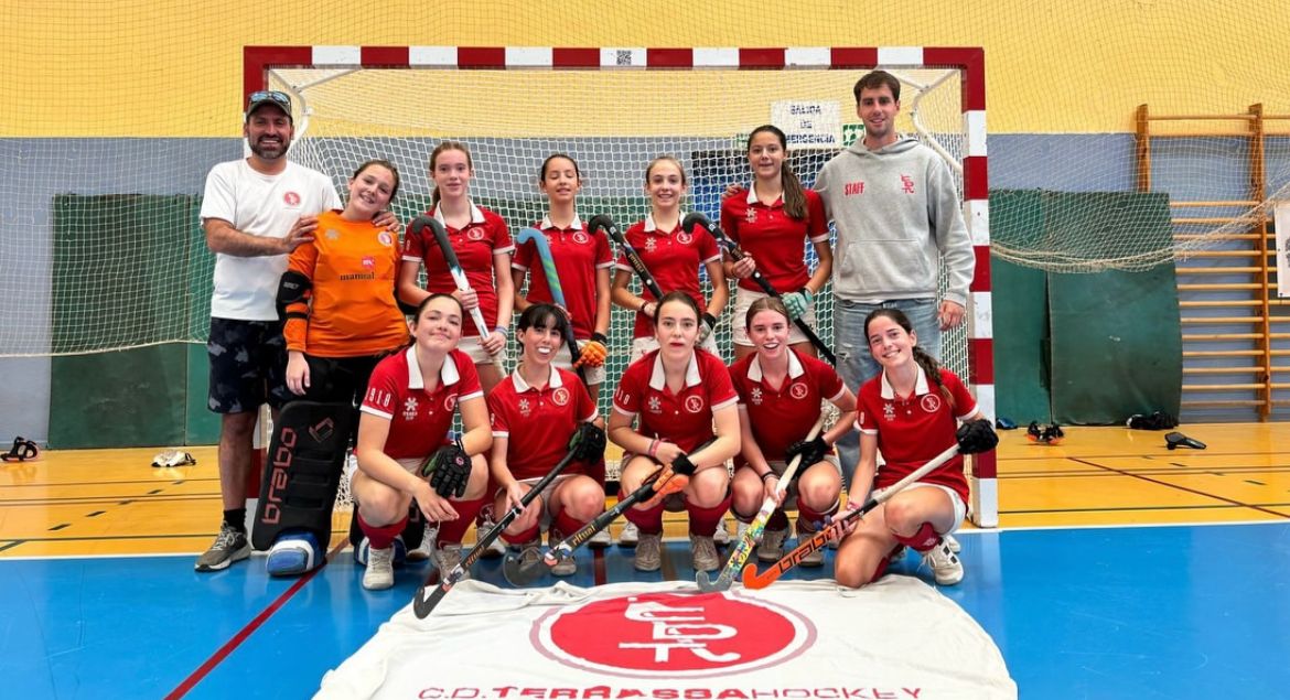 Àrea de Joc (@areadejoctrs) on Twitter photo 🏑 L’ <a href="/AtleticTerrassa/">Atlètic Terrassa HC</a> campió d’Espanya infantil femení d'hoquei sala.
🏆 Les noies de l’Atlètic es van imposar al <a href="/clubegara/">Club Egara</a> per 4 a 3 a la final.
El CD Terrassa va finalitzar 5è després de guanyar per 5-2 al Benalmádena.
🔥 #Terrassa continua dominant l'hoquei formatiu 🏑 L’ <a href="/AtleticTerrassa/">Atlètic Terrassa HC</a> campió d’Espanya infantil femení d'hoquei sala.
🏆 Les noies de l’Atlètic es van imposar al <a href="/clubegara/">Club Egara</a> per 4 a 3 a la final.
El CD Terrassa va finalitzar 5è després de guanyar per 5-2 al Benalmádena.
🔥 #Terrassa continua dominant l'hoquei formatiu