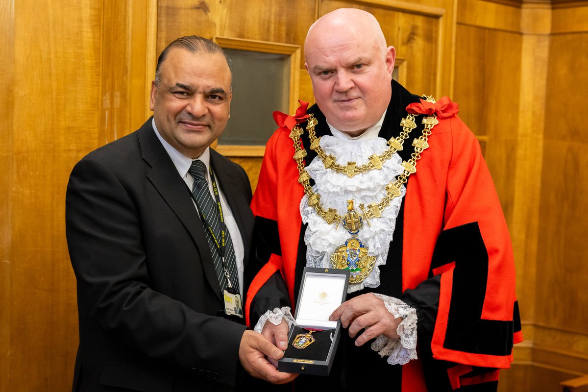 Councillor Noel Bayley elected as the new Mayor of Bury
“I am looking forward to a busy year and meeting lots of people across Bury in their workplaces, offices and schools, factories and warehouses."
Read more here: mynewsdesk.com/uk/bury-counci…