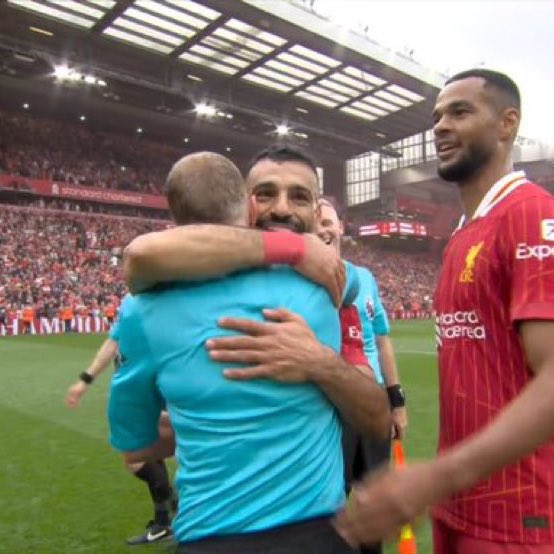 Mohamed Salah hugged the official Derek Eaton at Full Time because it was his last game until retirement. 

Respect. ❤️