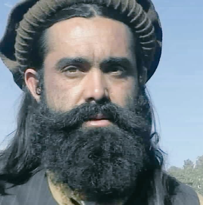 #دأمت_اتـــلان

 شهید بدرالدين حقاني 
   شهید فاتح سنګین

په غیرت. او میړانه به یی راتلونکی نسلونه. هم افتخار کوی  دوئ اشغالګرو ته داسی درس ورکړ چی  بیا به دافغانستان په طرف ؤ هم  نګوری . د داسی زمریانو اتلانو .تاریخونه باید په سرو زرو ولیکل شی،،
تقبلهم الله تعالي