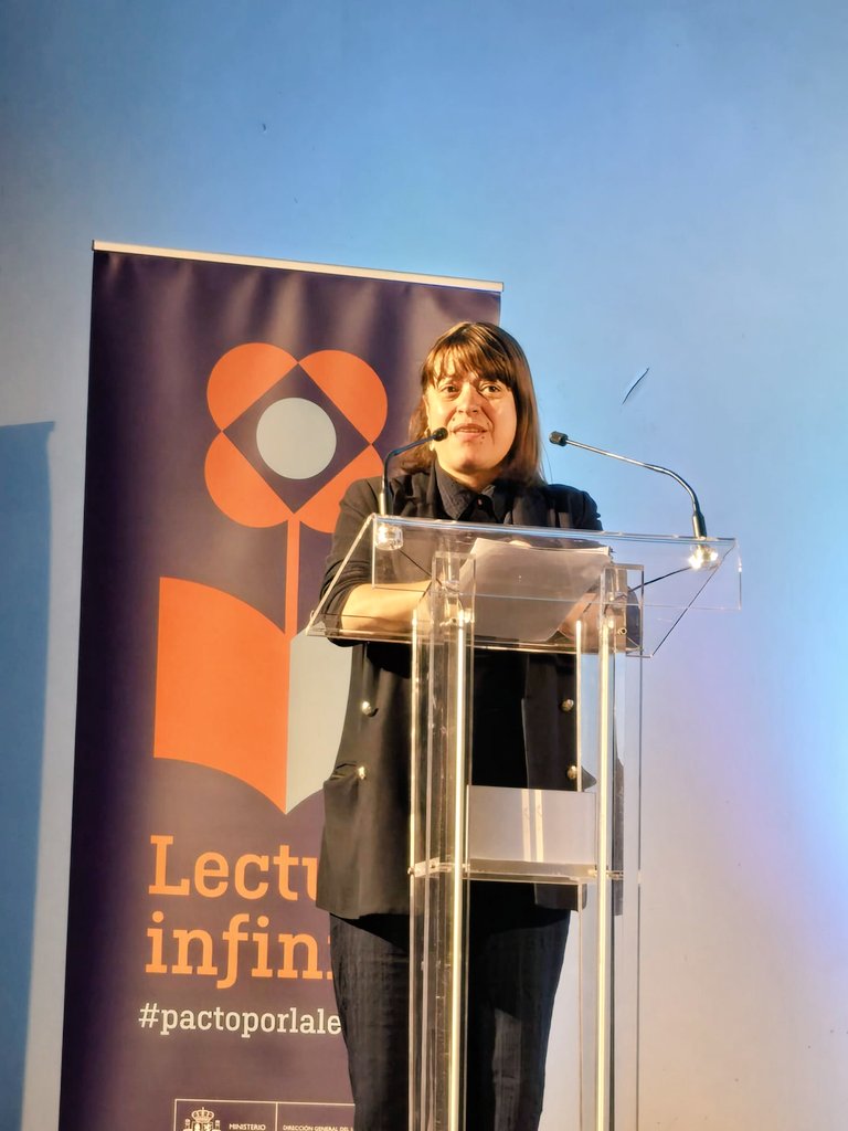 🎉 Da comienzo el acto de entrega de premios 🏆 de la campaña de animación a la lectura #MaríaMoliner en Paniza, con los responsables de las #bibliotecas municipales premiadas 👇