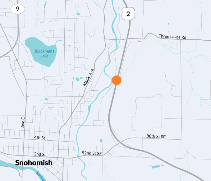 Ang US 2 sa silangan ng Snohomish ay nabawasan sa