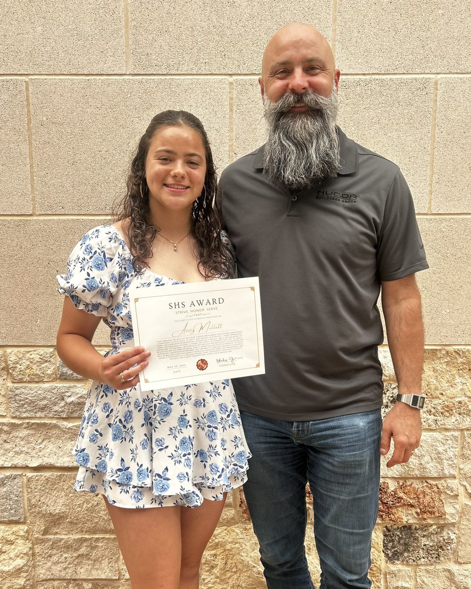Finished out Junior Year strong and I’m happy to say I received the SHS Award 🥳

Only one SHS Award is given per grade level. It recognizes students who consistently 
 - Strive for excellence,
 - Honor one another, and
 - Serve the community. 

I’m grateful my teachers/staff