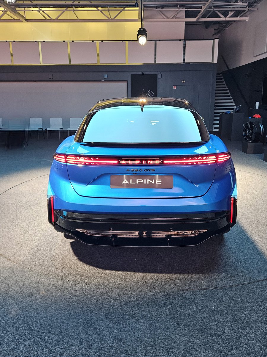 Julien Rosburger POA tweet media