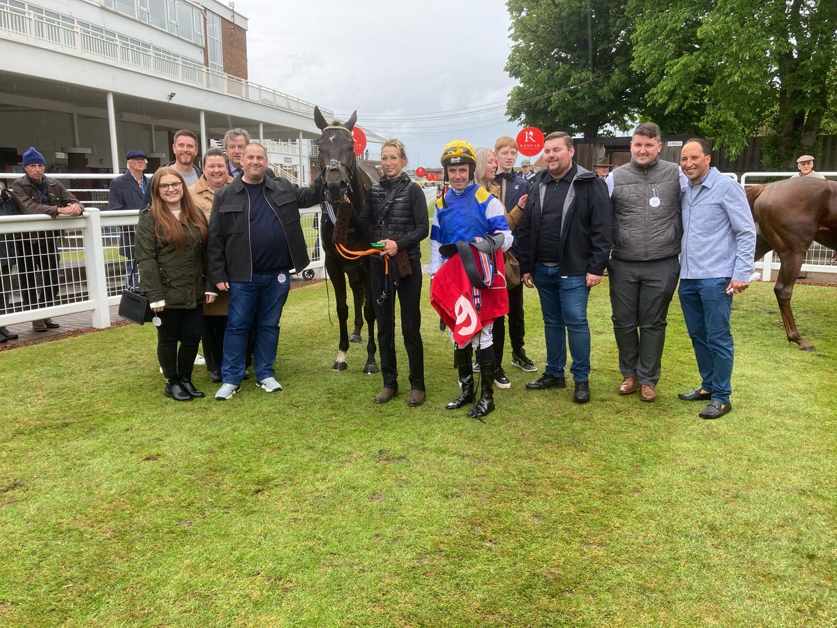 Electric Avenue rocks down to the winning post to land the Join Racing TV Now Handicap under a fine ride from <a href="/tomeaveswigan/">Tom eaves</a>. Winning trainer <a href="/ivanfurtado21/">Ivan Furtado Racing</a> said: "Tom gave her a great ride from a tricky draw &amp; there's more to come from her."
Congrats to Making Headway Racing.