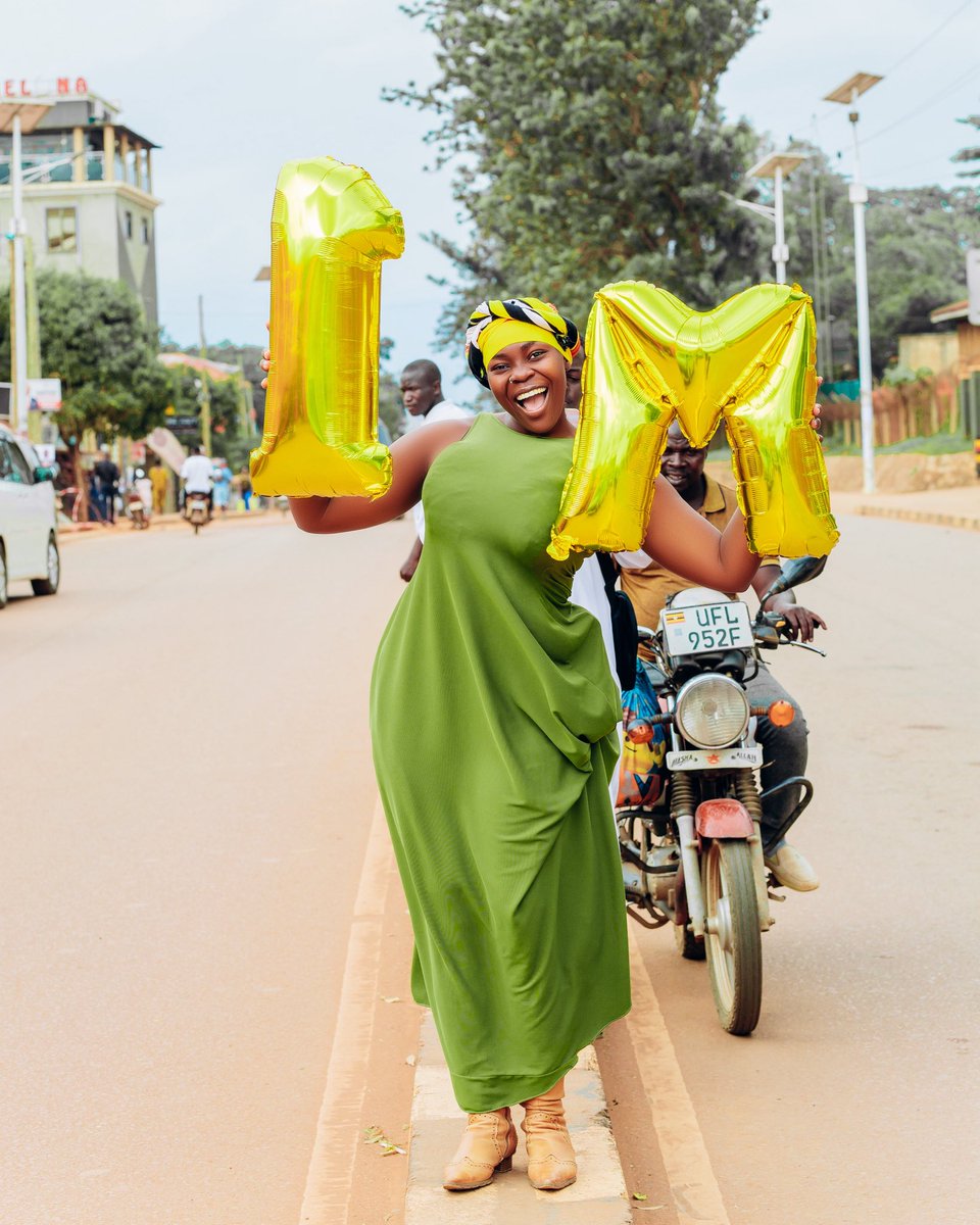 I decided to give you a comic video when celebrating my 1M followers on TikTok😘 Glad you all liked it😂💪 #bubbleit