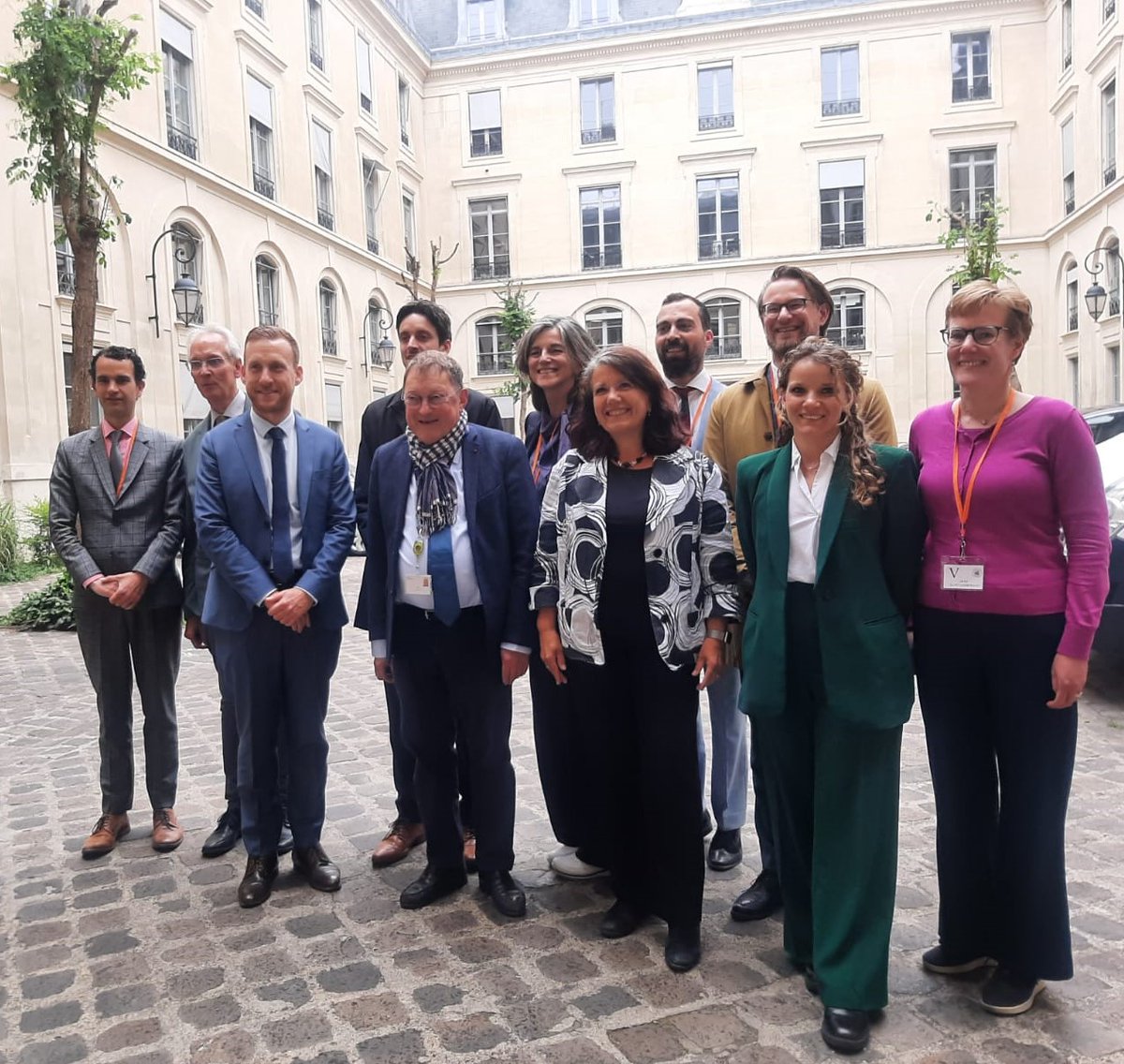 [#RetourSur 📸] La <a href="/CNDPDebatPublic/">Commission nationale du débat public (CNDP)</a> a eu le plaisir d’accueillir Afke van Rijn, directrice générale Environnement et Affaires internationales du ministère de l'Infrastructure et de l'Eau des Pays-Bas, accompagnée d'une délégation néerlandaise.🤝