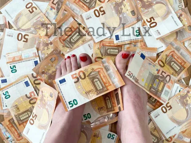 I just received Send The Lady Lux a tip (100) from arebeta via Throne. Thank you! throne.com/theladylux #Wishlist #Throne