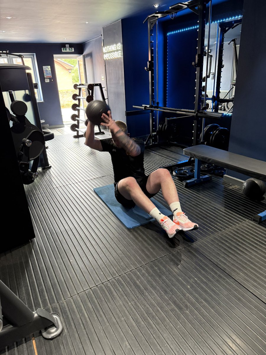 Callinswoodpt's tweet image. @JakeShort02 

Pre Season ⚽️💪🤮