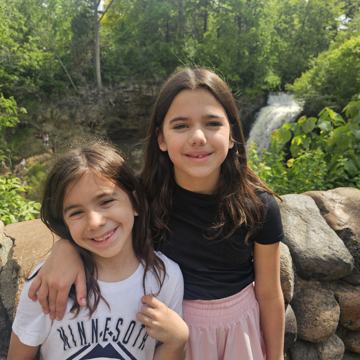 CondosES's tweet photo. #MinnehahaFalls #Minnesota https://t.co/iQX2YZ1dwh