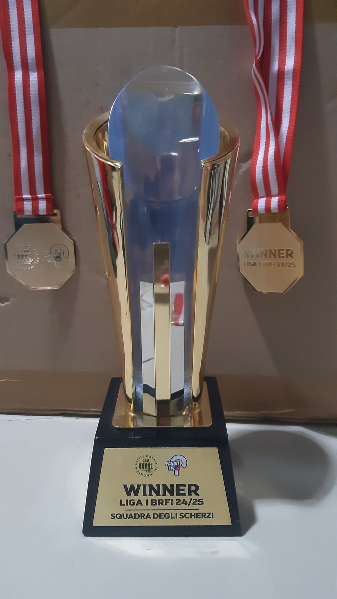 Landon (@etsamaesenas) on Twitter photo Imagine being just a 21 years old and conquers one of the most prestigeous competition in Fantasy Premier League Indonesia.
Thank you, i'm nothing without the team <a href="/SquadraD_Sch/">Squadra Degli Scherzi</a> who stand together since the first day this team assembled. Imagine being just a 21 years old and conquers one of the most prestigeous competition in Fantasy Premier League Indonesia.
Thank you, i'm nothing without the team <a href="/SquadraD_Sch/">Squadra Degli Scherzi</a> who stand together since the first day this team assembled.