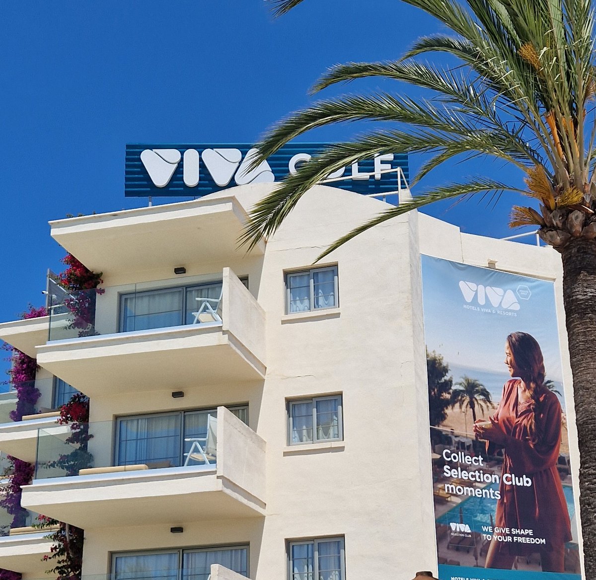 First visited VivaGolf in Port d'Alcudia to cover <a href="/HPlanner_Tour/">HotelPlanner Tour</a> Grand Final at <a href="/de_alcanada/">Club de Golf Alcanada</a> and  delighted to be back for a break in the sun with <a href="/carol_dempster/">Carol Dempster</a>, who has quickly discovered why I have enjoyed my visits here 🇪🇦

<a href="/HotelsViva/">HotelsViva</a> 
#hotelsviva
#funbeginshere