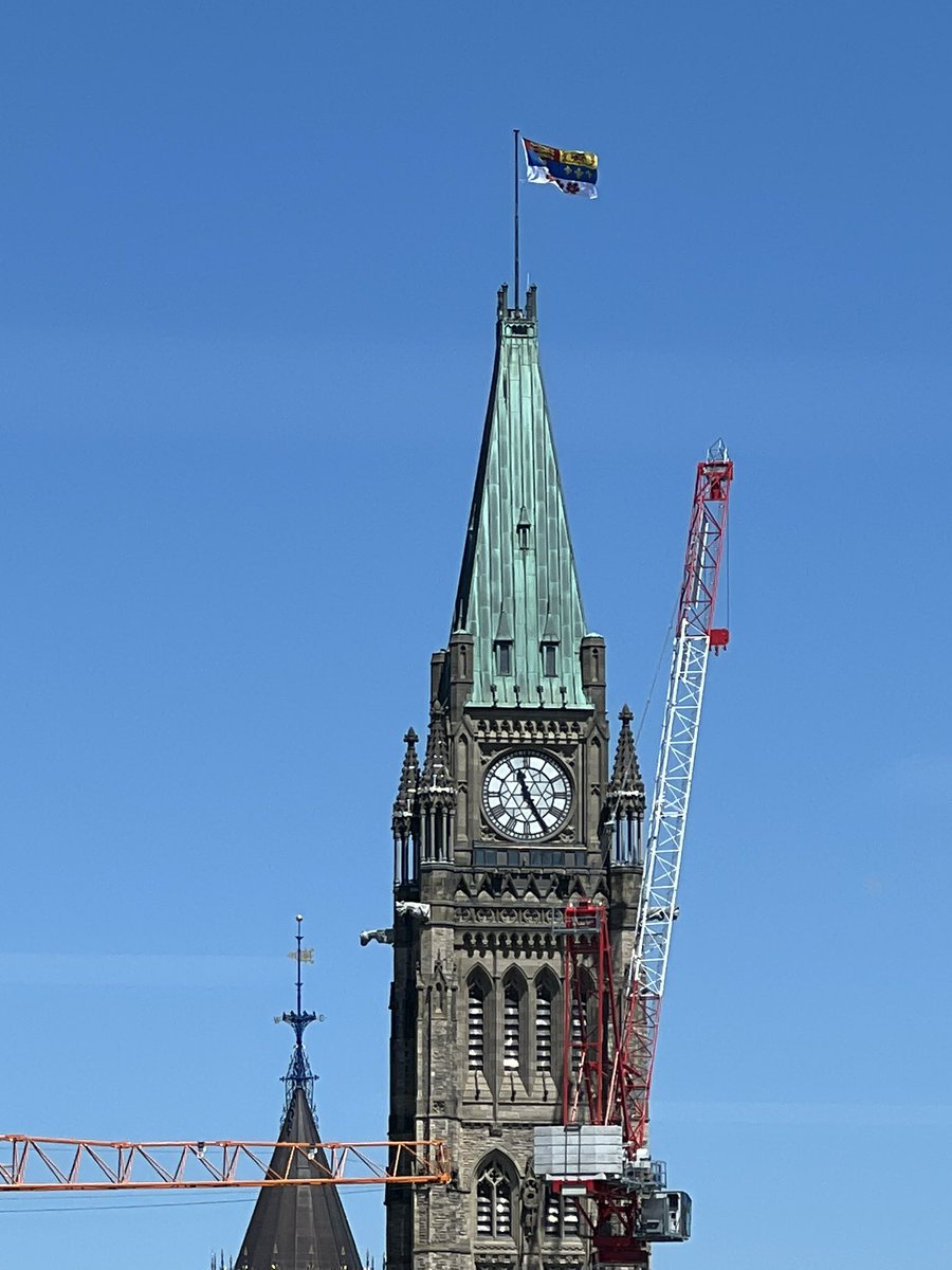 Great to see His Majesty King Charles III Royal Standard flying on top of the Peace Tower for the first time!