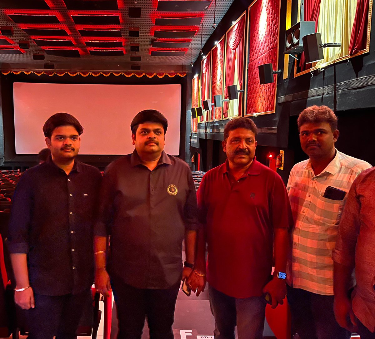 Ram Muthuram Cinemas (@ramcinemas) on Twitter photo That’s really a surprise visit 🙂
It was pleasure having you here <a href="/SureshChandraa/">Suresh Chandra</a> sir :)
Had a wonderful conversation for more than an hour, and hoping to see you back soon here for a BIG Event ❤️❤️❤️❤️
Love from us! That’s really a surprise visit 🙂
It was pleasure having you here <a href="/SureshChandraa/">Suresh Chandra</a> sir :)
Had a wonderful conversation for more than an hour, and hoping to see you back soon here for a BIG Event ❤️❤️❤️❤️
Love from us!