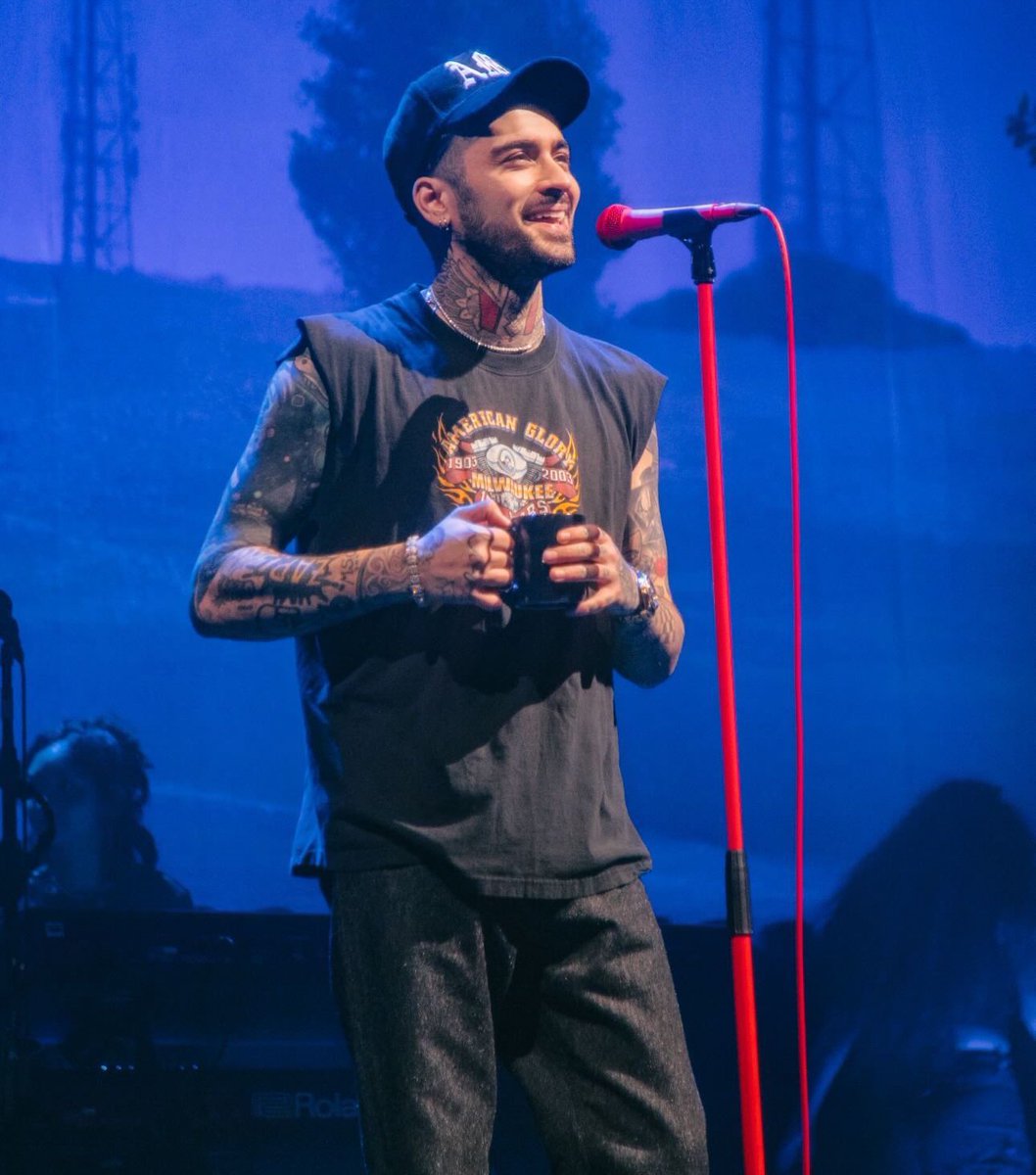zaynpromopy's tweet photo. @G5pro @Asuncionico_ Si le traen a este churro, queremos verle  a @zaynmalik en nuestro país 💙🇵🇾 @G5pro https://t.co/twEznzSfQF