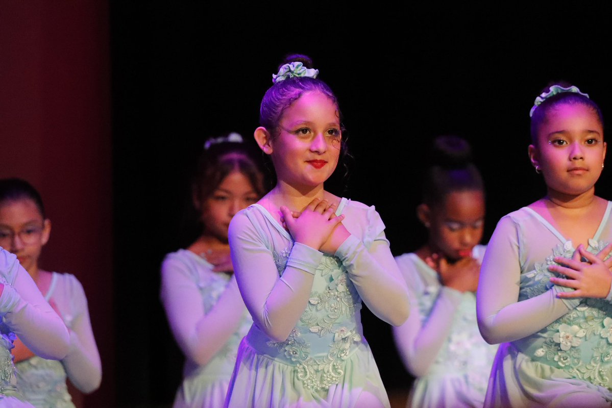 Carter Academy Dance (@carterdance3) on Twitter photo We danced, we sparkled, we left it all on the stage — and our feet still haven’t recovered! Our dancers brought the energy, the passion, and the sparkle ✨ InMyDanceEra #DanceRecital2025 #DanceFamily <a href="/Carter_AISD/">Carter Academy</a> We danced, we sparkled, we left it all on the stage — and our feet still haven’t recovered! Our dancers brought the energy, the passion, and the sparkle ✨ InMyDanceEra #DanceRecital2025 #DanceFamily <a href="/Carter_AISD/">Carter Academy</a>