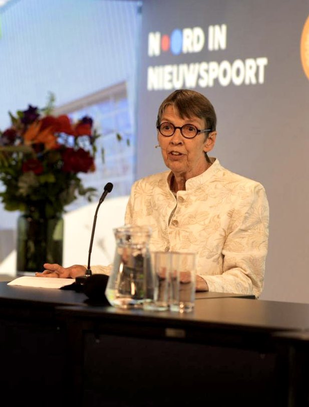 “Noord-Nederland staat pal achter het Deltaplan. We zijn enorm blij met de Nedersaksenlijn en het spoor bij Meppel-Zwolle. Maar het hele Deltaplan is ondenkbaar zonder de Lelylijn.” 
Met die heldere oproep opende <a href="/CdkDrenthe/">CvdK Jetta Klijnsma</a> Jetta Klijnsma de 10e editie van Noord in Nieuwspoort.