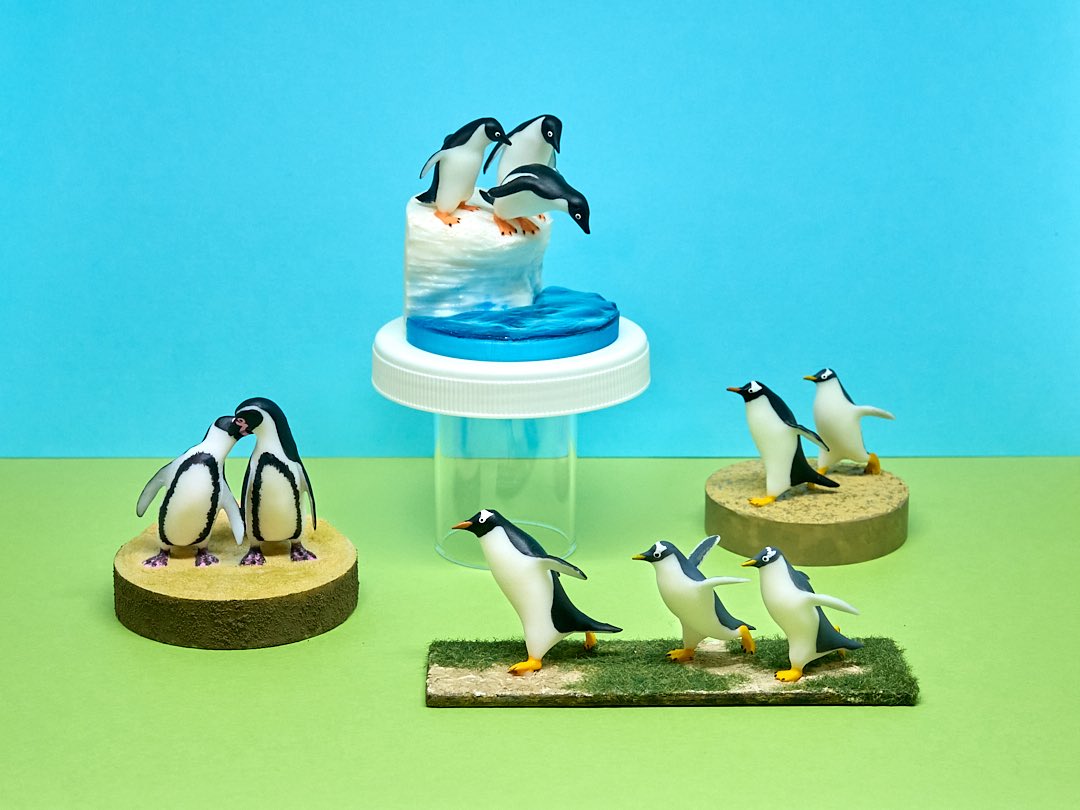 kobito_penguin's tweet image. ペンぎょ展2025に出展いたします🐧✨
今年も出展させていただけることになりました!
写真展示はモノクロやフィルムも加えていつもと少し違った構成にしてみたいと思います。
グッズは新作フィギュアを準備中です。少しずつお知らせしていきます🙇
#ペンぎょ展
#ペンぎょ展2025
#ペンギン
#penguin
