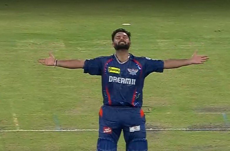 mayurlightwala's tweet photo. #RCBvsLSG 

Rishabh Pantका जोश और खुशी भरा अंदाज़ बता रहा है कि यह पल उनके लिए कितना खास है। जैसे वो फिर से अपनी ताकत को महसूस कर रहे हों! ❤️ वापसी के लिए बधाई, रिषभ! #RCBvsLSG https://t.co/1hUgfZyAAa