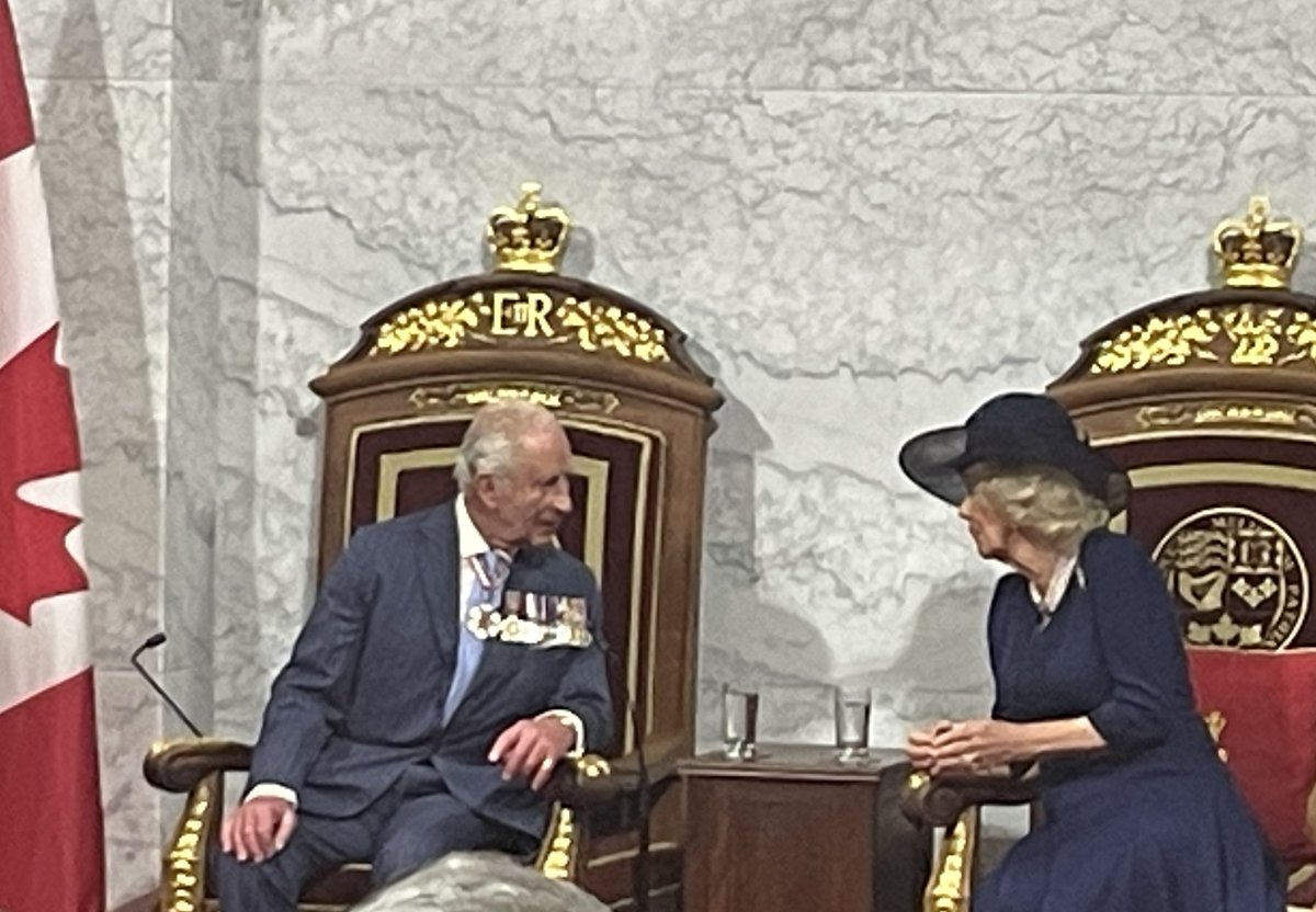 We were told to be perfectly quiet during the speech. And we were - until we weren’t. 
 “The true north is indeed, strong and free”. King Charles   
To uproarious applause 💕