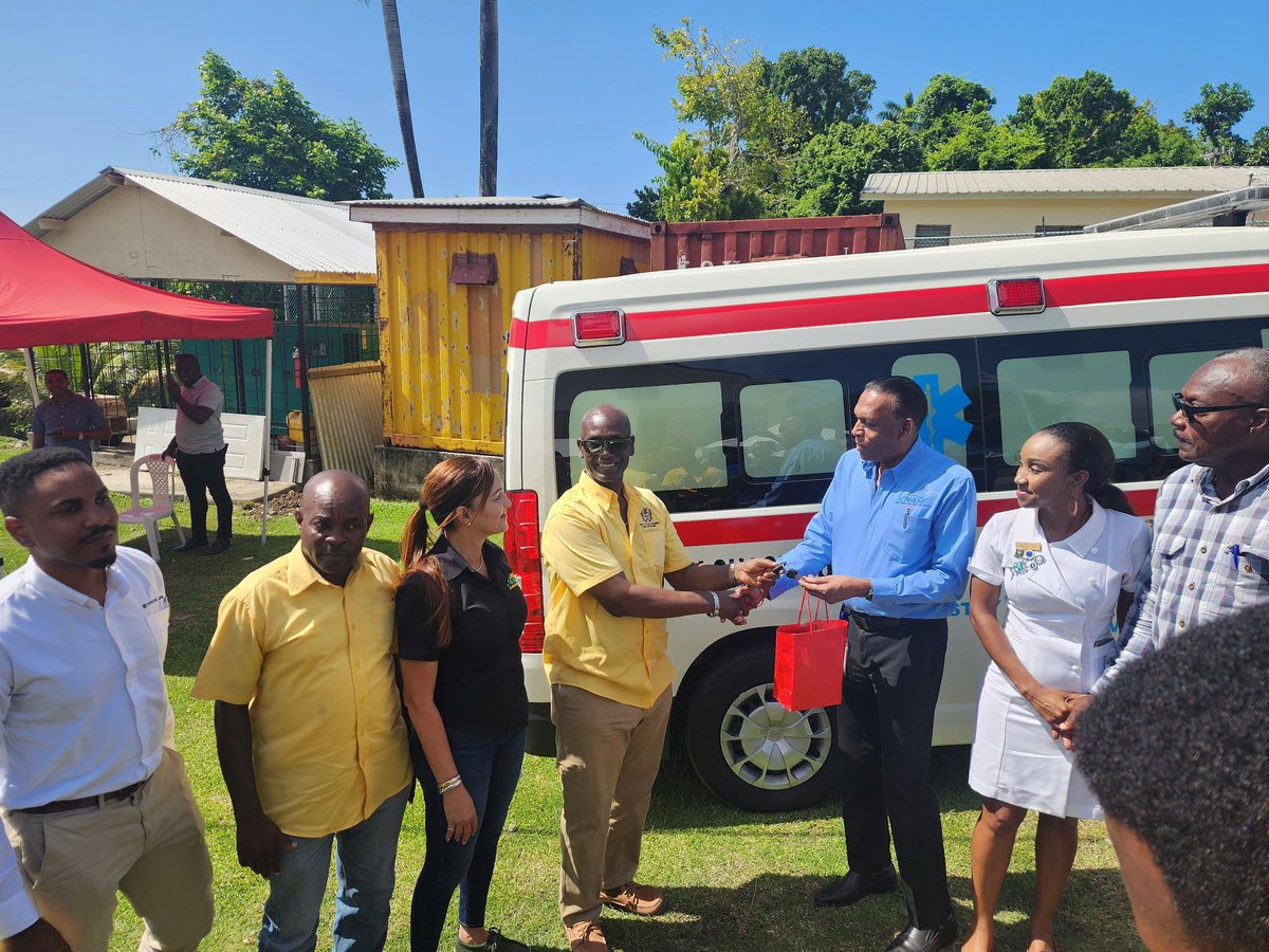 LocalGovJa's tweet image. #AnotherOne Hon. Desmond McKenzie accepted the ambulance donated to the Portland Infirmary by CHASE Fund. #LocalGovAtWork #SocialProtection