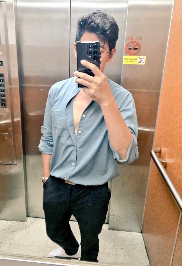 喝醉了回家喔，微醺自拍，好熱