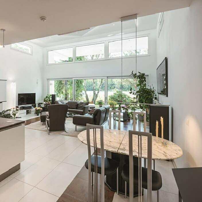 EbenLeben Bungalow am See / WeberHaus
​
​hausbaudirekt.de/haus/ebenleben…

#haus #hausbau #bauen #eigenheim #architecture #interiordesign #home