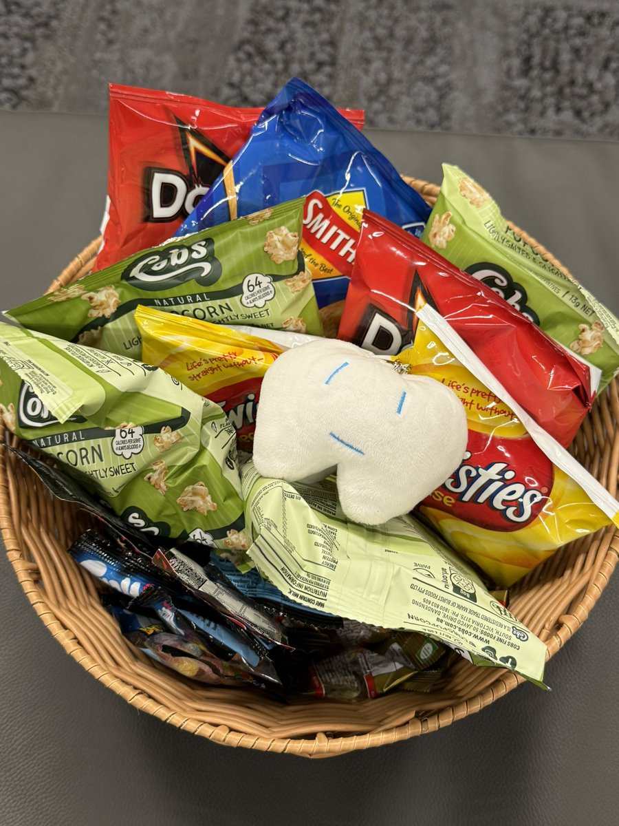 ado1024imokenp's tweet image. #AdoHibana
(I forgot post…)
Everyone in Melbourne! Thanks a lot. 
I would love to perform in Australia again. Snacks are delicious.......