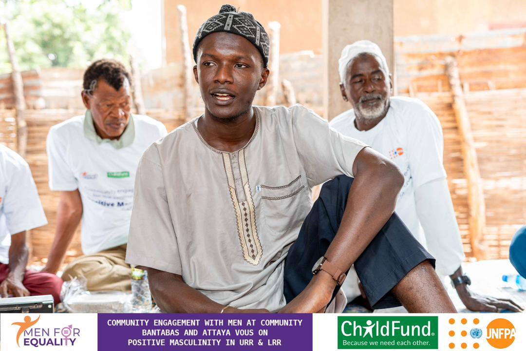 men4equality1's tweet photo. New day, new community, same mission!

📍Kundam Demba, URR

We continue our engagement with Elders at community bantabas and attaya vous on positive masculinity.

Thanks to support from @UNFPATheGambia through @ChildFundGambia 

#menforequality 
#PositiveMasculinity https://t.co/oI7FEelwAQ