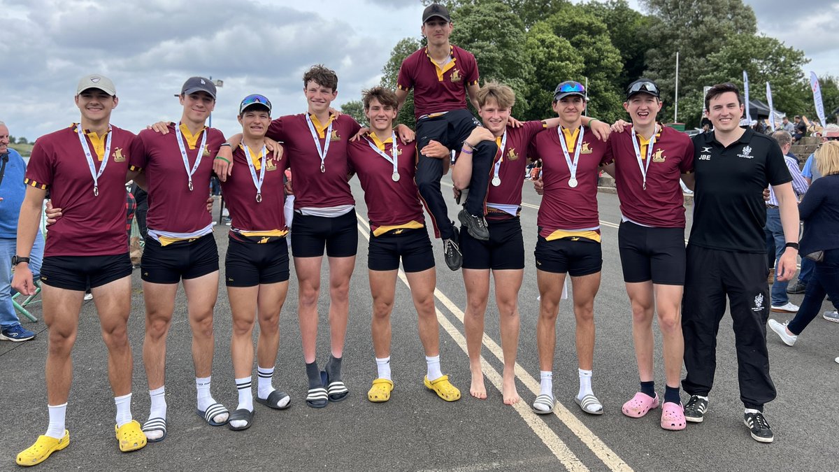 How are we feeling after THAT weekend of #ShiplakeRowing? Boys' Championship Eight Winners. Girls' Championship Eight winners. What an #NSR2025 it was for the Boat Club and now you can read all about it, and catch all the photos, at f.mtr.cool/mktbcylusi #ShiplakeInspirational