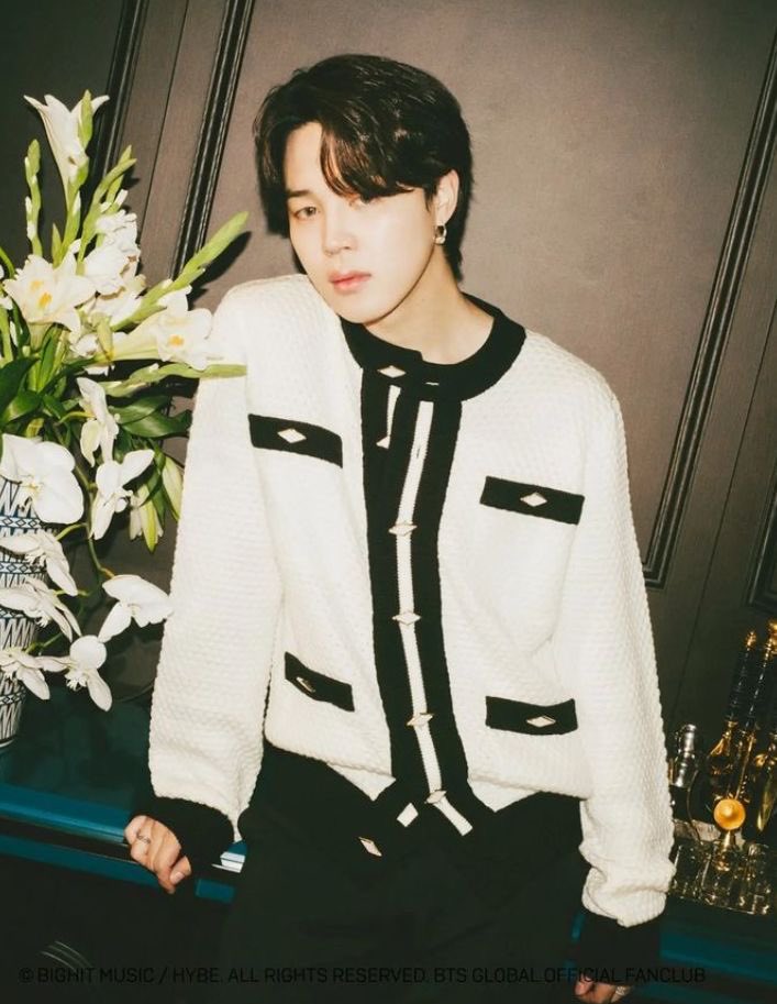 Jimin was the most streamed K-pop artist among the AMAs 2025 nominees on Spotify US yesterday.

— Among the nominees, he is the only male K-pop act currently on the daily song chart, proving that real impact goes far beyond…