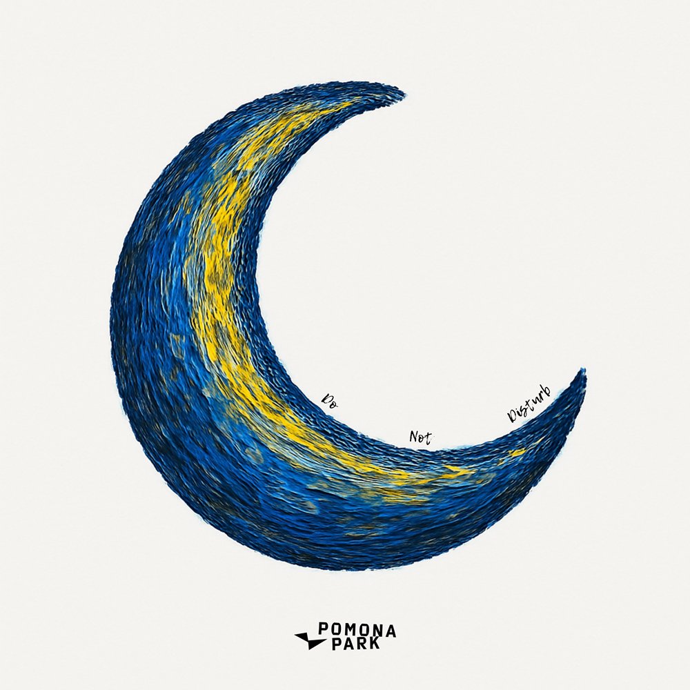 🎧Turn It Up: @pomona_park- Do Not Disturb🎧

Pomona Park is a Manchester-based indie band known for blending introspective lyrics with catchy indie pop melodies. 

Listen Here: open.spotify.com/track/7quecd5T…