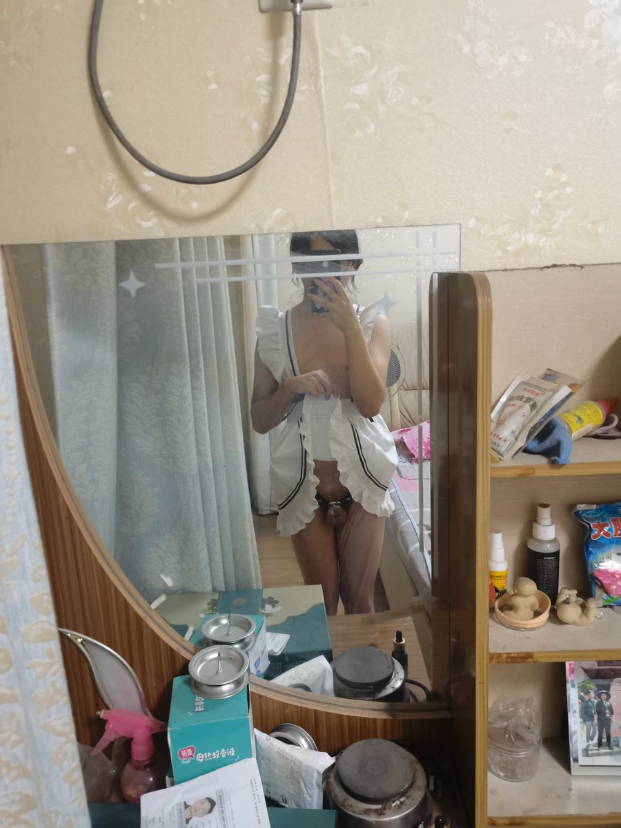 cdAkari529's tweet photo. 总之是个女仆。
难道拍照丑得要死的只有我一个人。 https://t.co/tPyiex9asd