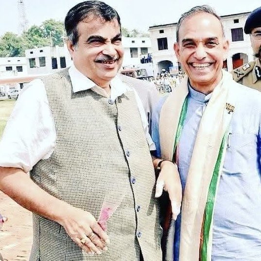 Dr. Satya Pal Singh (@dr_satyapal) on Twitter photo भारत के अजातशत्रु यशस्वी केंद्रीय सड़क परिवहन एवं राजमार्ग मंत्री, आदरणीय श्री <a href="/nitin_gadkari/">Nitin Gadkari</a> जी को जन्मदिन की हार्दिक शुभकामनाएँ।
आप स्वस्थ रहें, दीर्घायु हों और इसी तरह राष्ट्र निर्माण की यात्रा में नए-नए कीर्तिमान स्थापित करते रहें — यही मंगलकामना है। भारत के अजातशत्रु यशस्वी केंद्रीय सड़क परिवहन एवं राजमार्ग मंत्री, आदरणीय श्री <a href="/nitin_gadkari/">Nitin Gadkari</a> जी को जन्मदिन की हार्दिक शुभकामनाएँ।
आप स्वस्थ रहें, दीर्घायु हों और इसी तरह राष्ट्र निर्माण की यात्रा में नए-नए कीर्तिमान स्थापित करते रहें — यही मंगलकामना है।