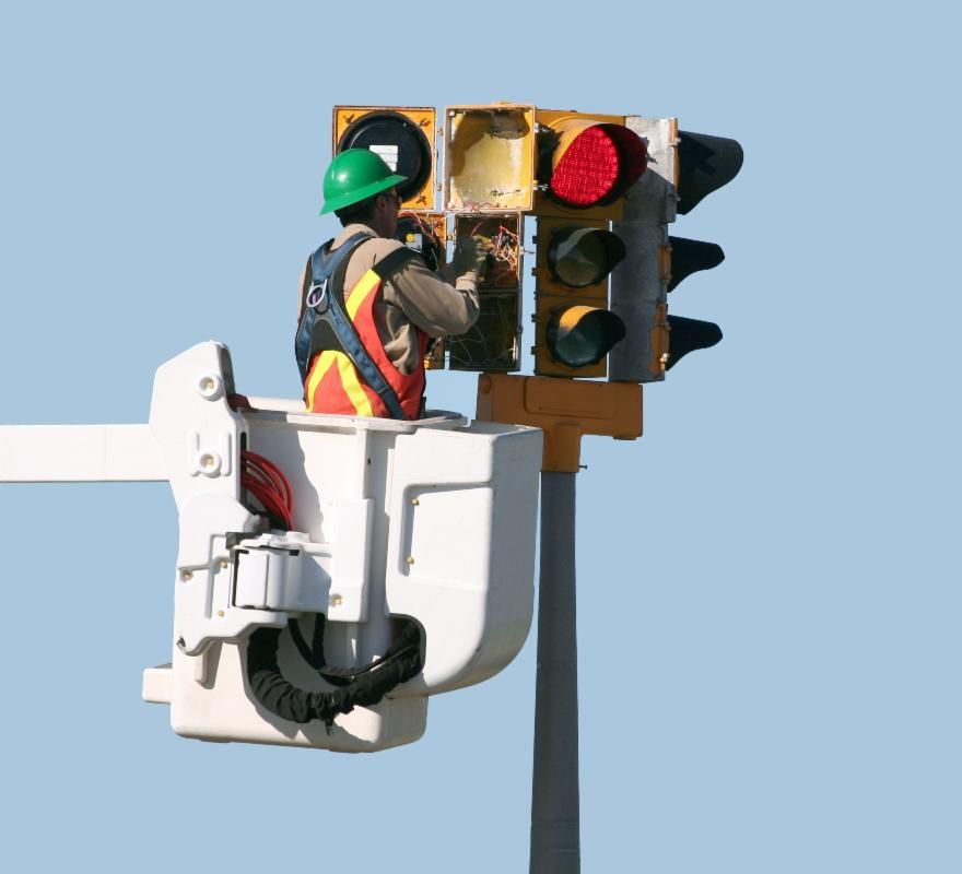 🚧 Traffic Alert: Traffic Signal Upgrades in Progress This Week - scheduled at 3 intersections:  Tue, 5/28 at Royal Ave/Erringer Rd; Wed, 5/29 at Royal Ave/First St; and Thu, 5/30 at Cochran St/Erringer Rd. Use caution if signals are on red flash by treating as an all-way stop.