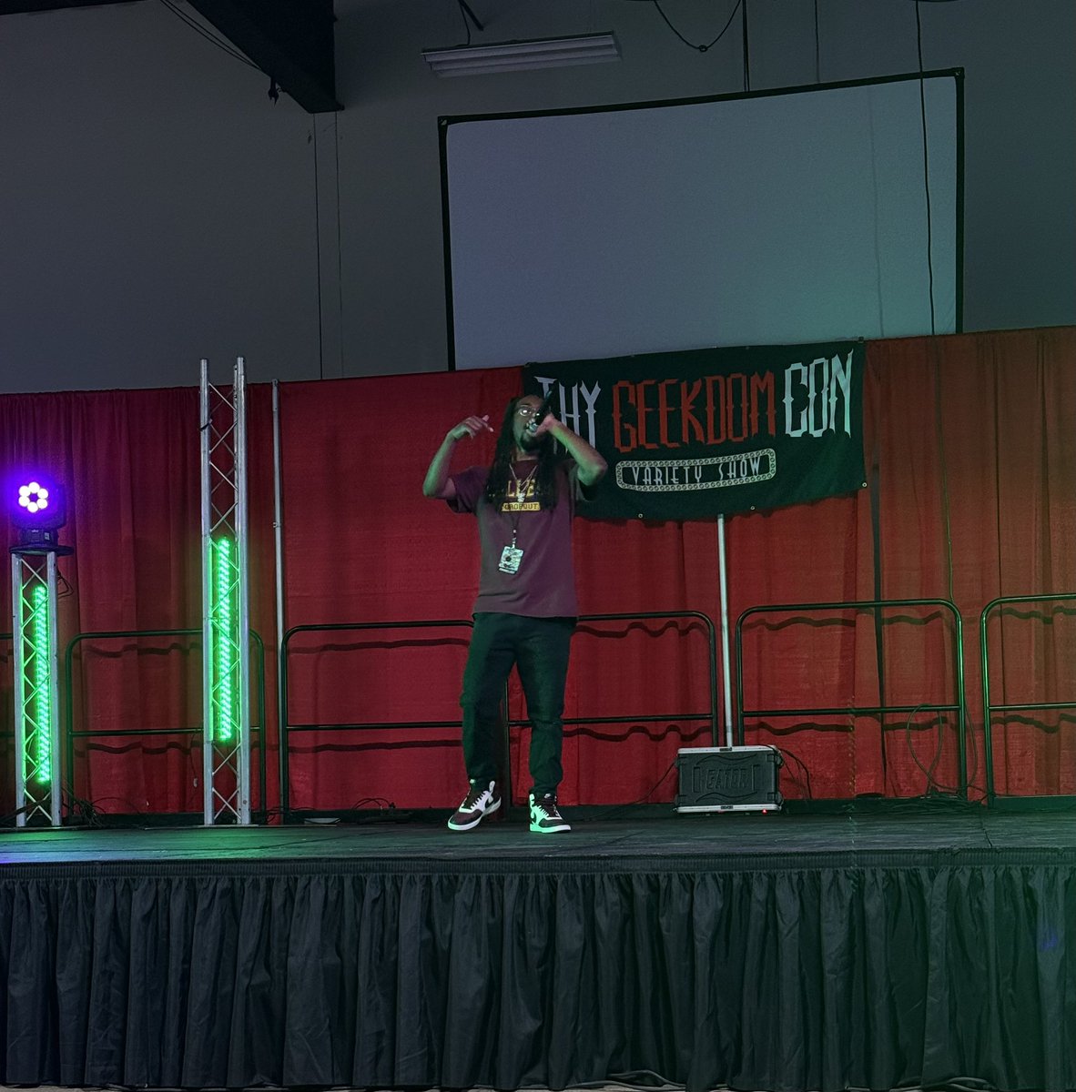 TheLegendRappin's tweet photo. Year 4 performing @ThyGeekdomCon for the 10 year anniversary! Thank you all for the amazing energy this year 🔥🫡 https://t.co/a1Pp5sm4yw