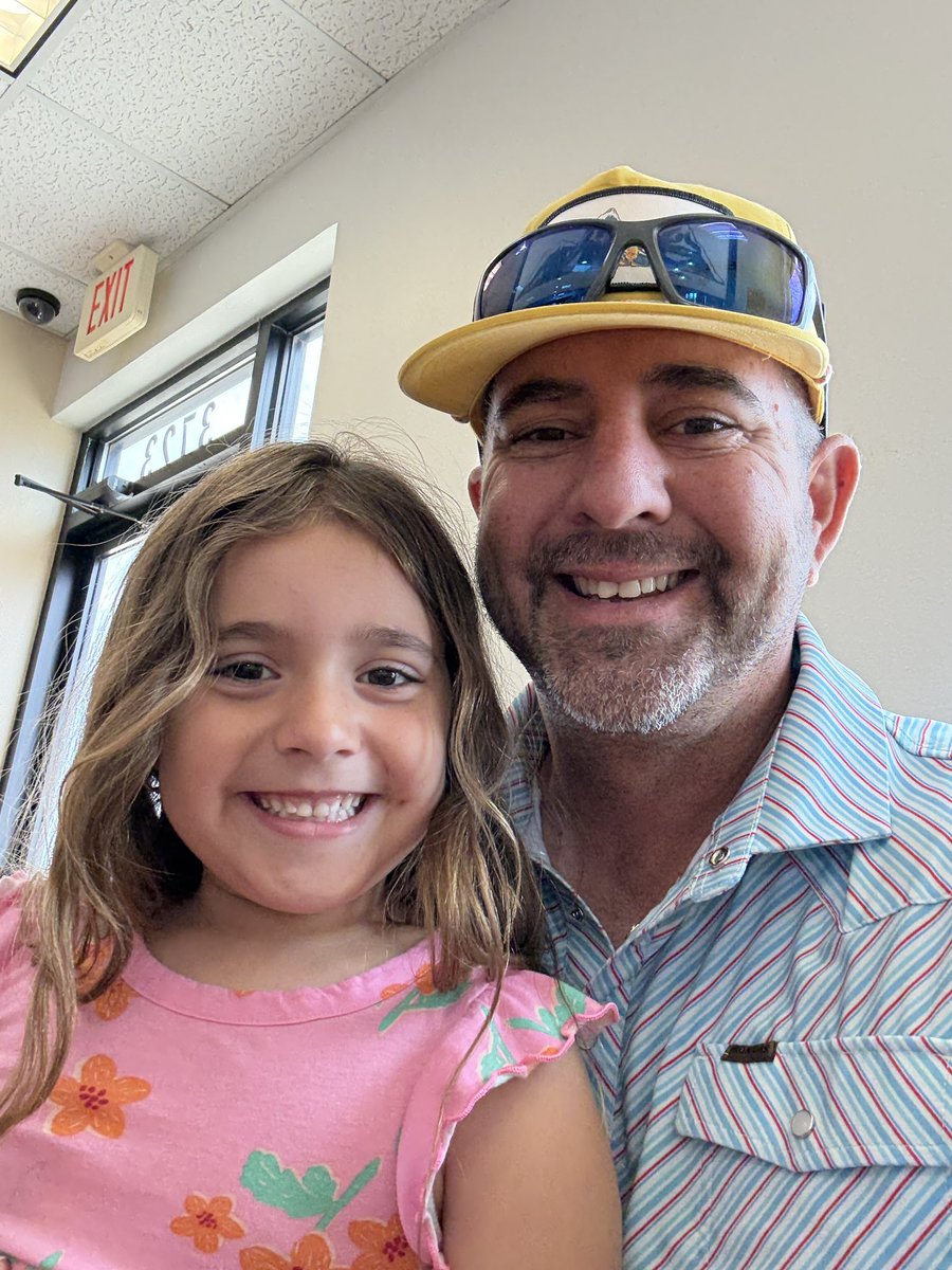 Proverbs 31:25 “She is clothed with strength and dignity; she can laugh at the days to come.”

Daddy Daughter Days are one of my favorite days of the month ! I pray my girls look forward to it as much as I do 

Daddy loves you baby girl 🌺🥰❤️😘