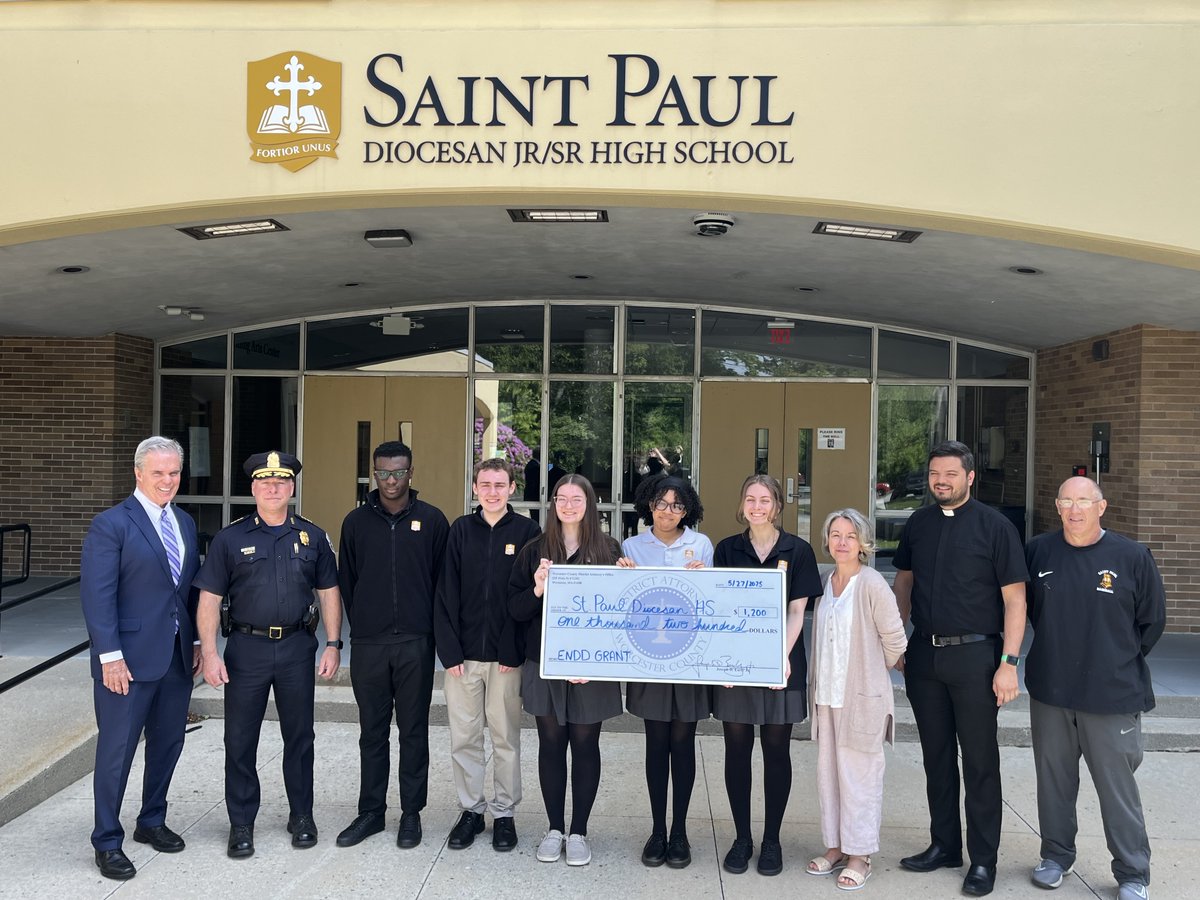 Joseph D. Early Jr. (@worcesterda) on Twitter photo We are happy to support the Saint Paul Diocesan Junior-Senior High School with our #theENDD Grant! Thank you to <a href="/WorcesterPD/">Worcester PD</a> Chief Paul Saucier, Father José Carvajal, Karen Fuller, James Manzello and students for joining us! We are happy to support the Saint Paul Diocesan Junior-Senior High School with our #theENDD Grant! Thank you to <a href="/WorcesterPD/">Worcester PD</a> Chief Paul Saucier, Father José Carvajal, Karen Fuller, James Manzello and students for joining us!