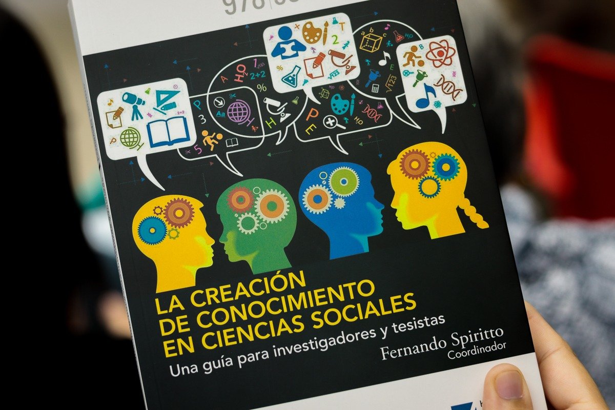 Libro guía para investigadores y tesistas en ciencias sociales presentó la #UCAB

La obra ofrece acompañamiento sobre métodos de trabajo para desarrollar proyectos en derecho, economía, historia, psicología e ingeniería. 

Más info➡️goo.su/EUZYb