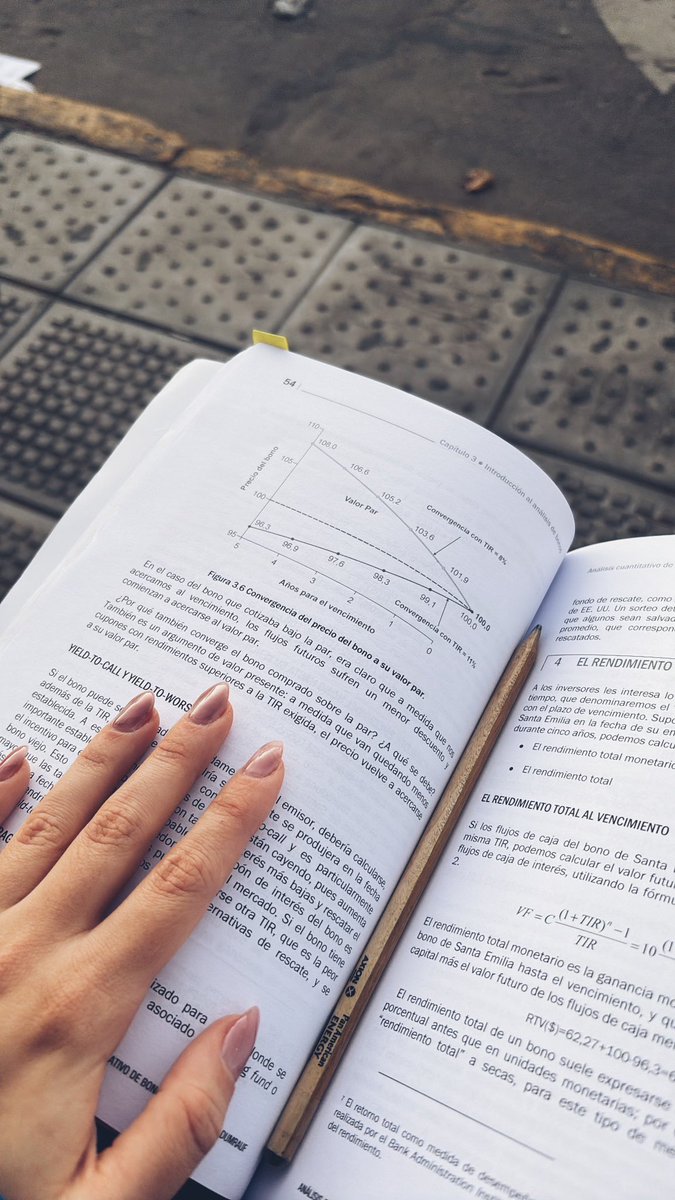 sofibishop's tweet image. Estos primeros pasos en el mercado me hicieron sentir abrumada. Todo era nuevo y no terminaba de entender el por qué detrás de lo que se decía.

Paso por acá porque este libro me da una mano enorme.

Me imagino que muchos están en la misma, así que paso a recomendárselos👇🏽