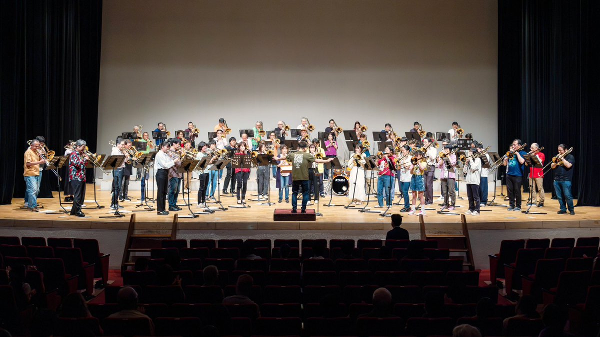 ・ルージュの伝言(荒井由実)
・花は咲く(花は咲くプロジェクト)
・負けないで(ZARD)
・川の流れのように(美空ひばり)
・残酷な天使のテーゼ(高橋洋子)※アンコール

※写真は掲載許可をいただいております。

#トロンボーン  #オーケストラ
#吹奏楽 #歌謡曲  #埼玉 #朝霞