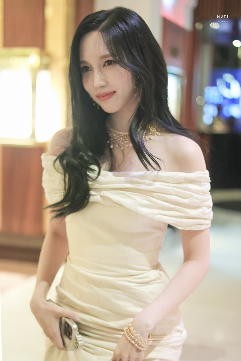 mute_mn's tweet photo. 250519  Women In Motion
#MINA #미나 #ミナ
#TWICE #트와이스  
#MinaAtCannes2025 https://t.co/2t8fQV5fCf