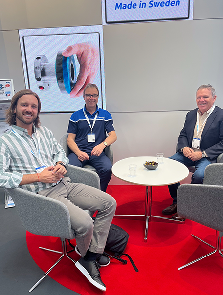 ETPTransmission's tweet photo. 🎉 Day 2 at #LIGNA2025 – JOIN OUR MINGLE IN HALL 15! 🎉
Smiles, tech talk, and great coffee at Stand F69.
Come see what ETP is all about – precision, innovation, and good vibes! 👋
#ETPatLIGNA #ClampingSolutions #HYDROGRIP #MadeInSweden https://t.co/ZOm4jkacHs