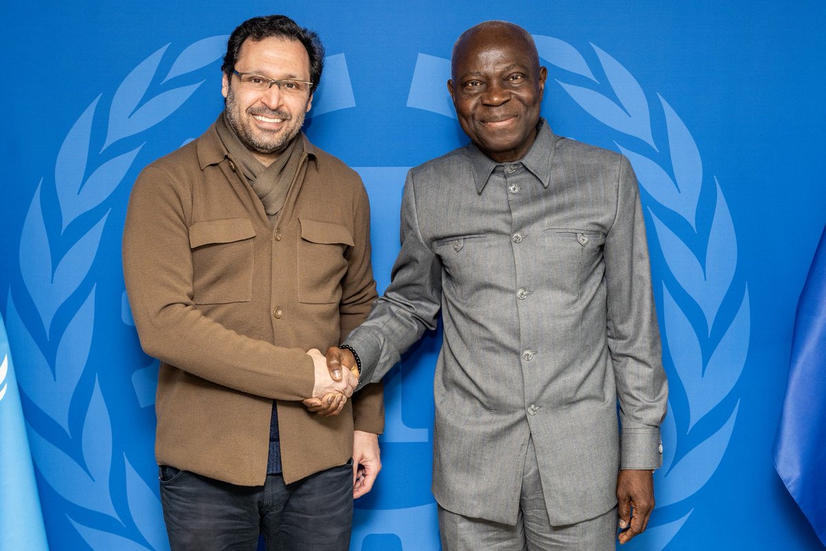 Dr. Tariq Al Gurg, CEO and Vice Chairman of Dubai Cares, met with Gilbert F. Houngbo, Director-General of the International Labour Organization (ILO), at the ILO headquarters in Geneva to explore potential collaboration. The discussion focused on empowering youth and advancing