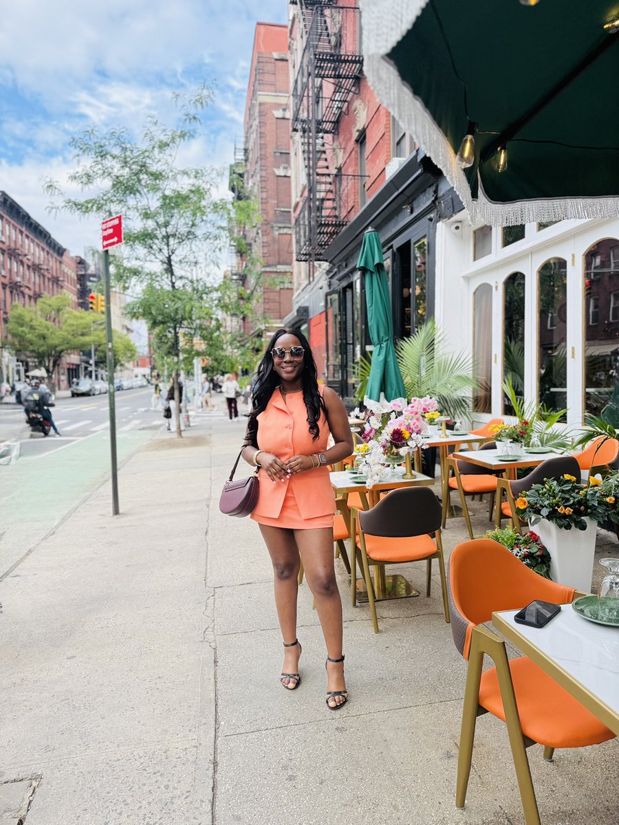 Tee_mah_'s tweet photo. It’s my birthday 🎉 💃🏻💃🏻💃🏻💃🏻💃🏻💃🏻 https://t.co/MeMXLkIAJJ