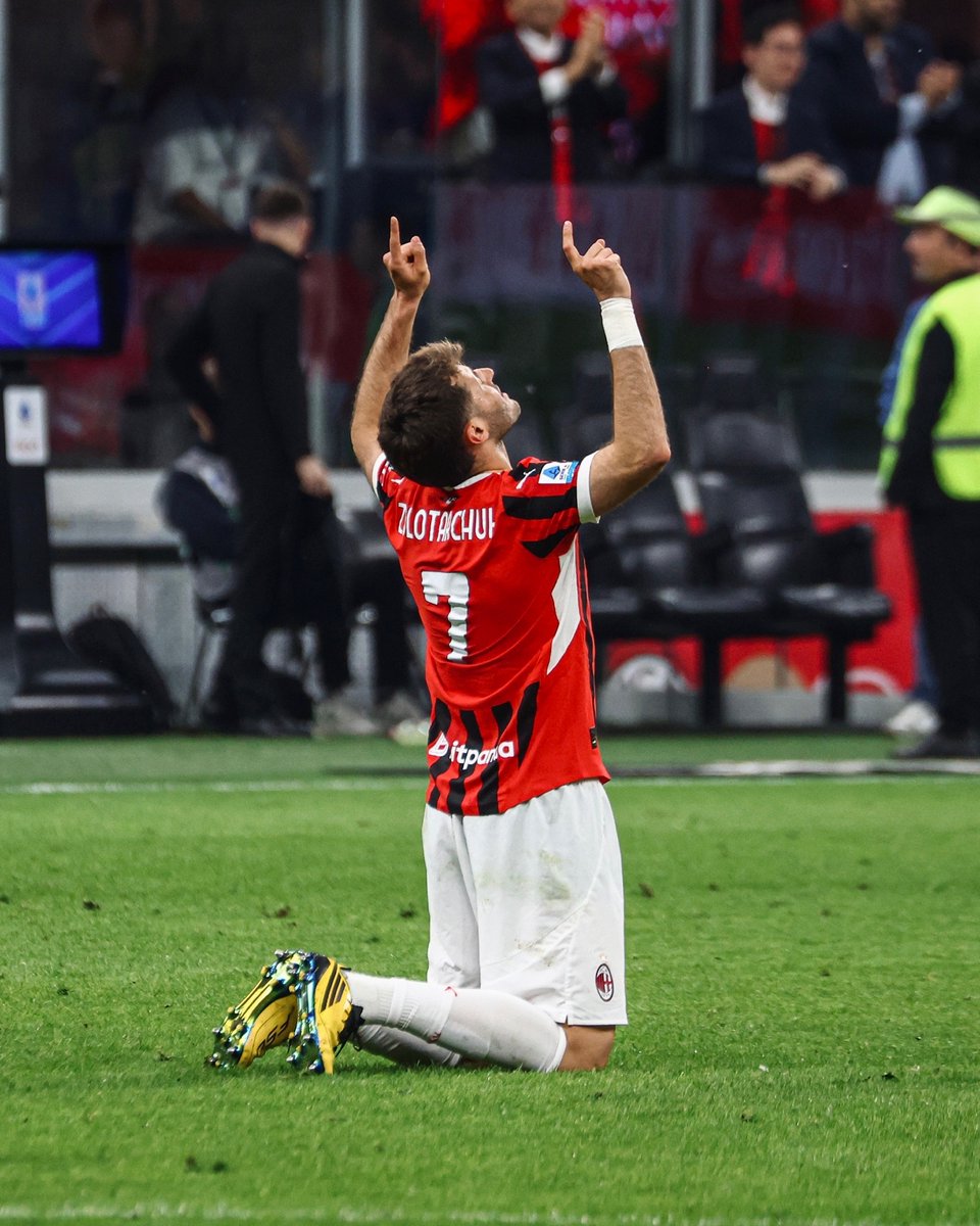 Santgimenez_'s tweet image. Viviendo un sueño que tenia desde niño… Está historia recién comienza, nos vemos pronto, con más fuerza y más hambre.
Forza Milan!! 🔴⚫️💪🏼