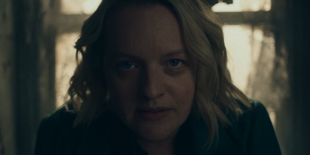 This look just wrapped up the whole series so good that I have nothing to say. #TheHandmaidsTale